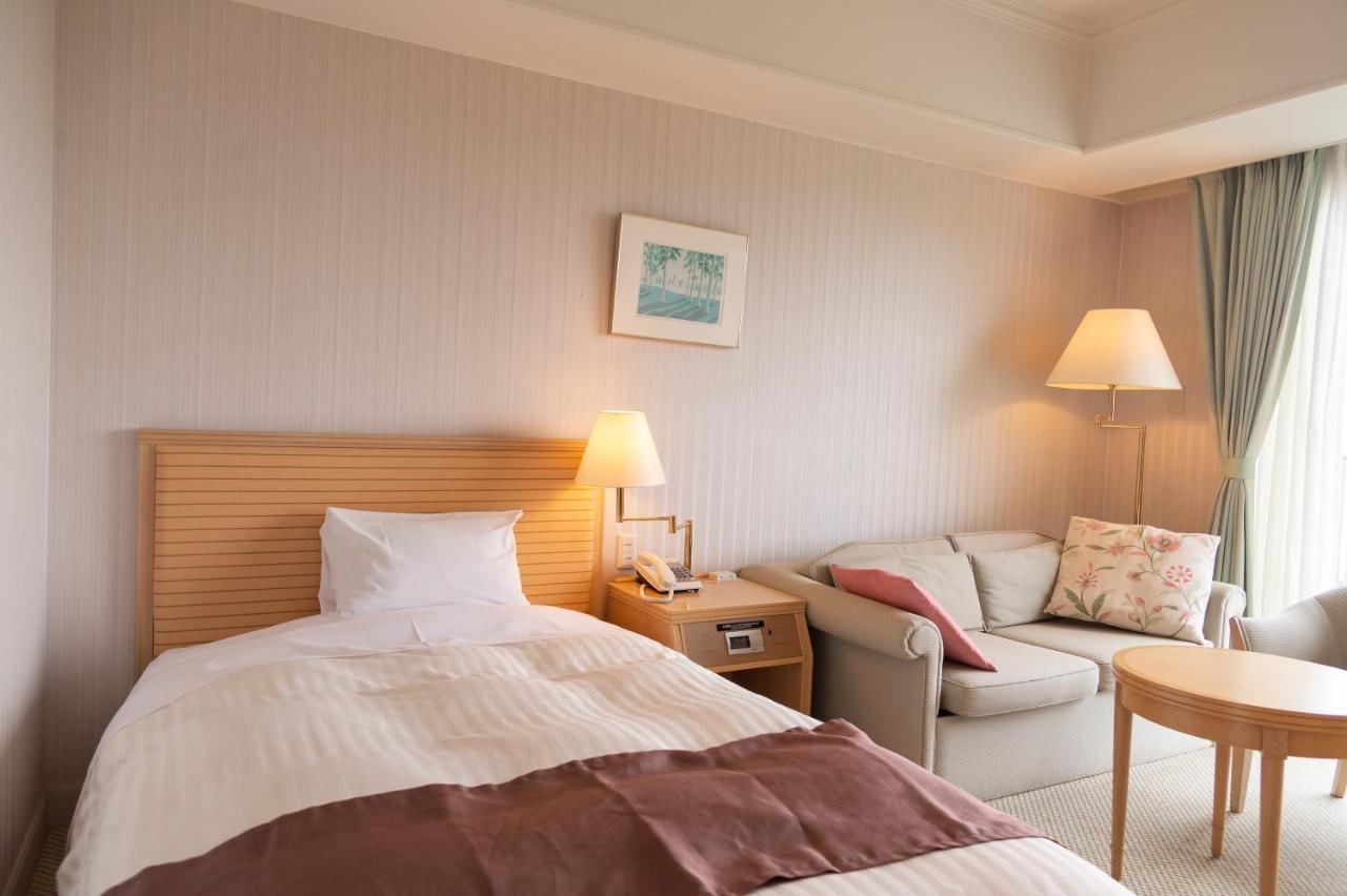 Onahama Ocean Hotel & Golf Club Иваки Экстерьер фото