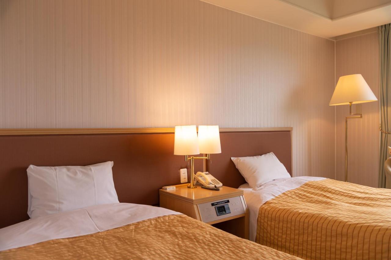 Onahama Ocean Hotel & Golf Club Иваки Экстерьер фото