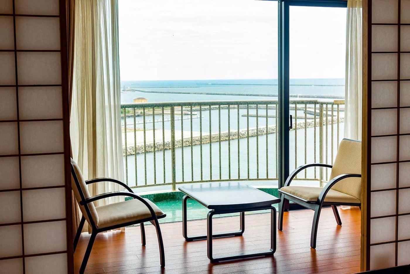 Onahama Ocean Hotel & Golf Club Иваки Экстерьер фото